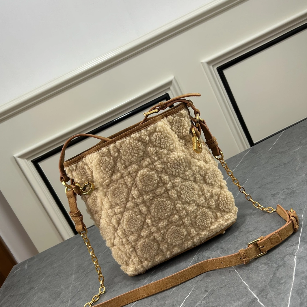 Timeless 4159 Christian Dior AAA Quality Messenger Bags For Women