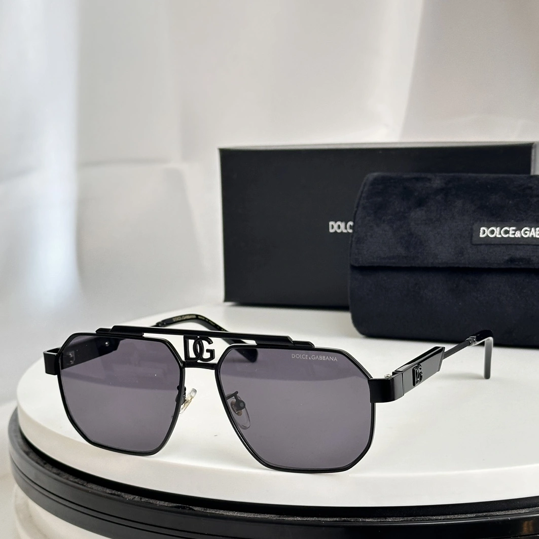 Timeless 4252 Dolce & Gabbana AAA Quality Sunglasses