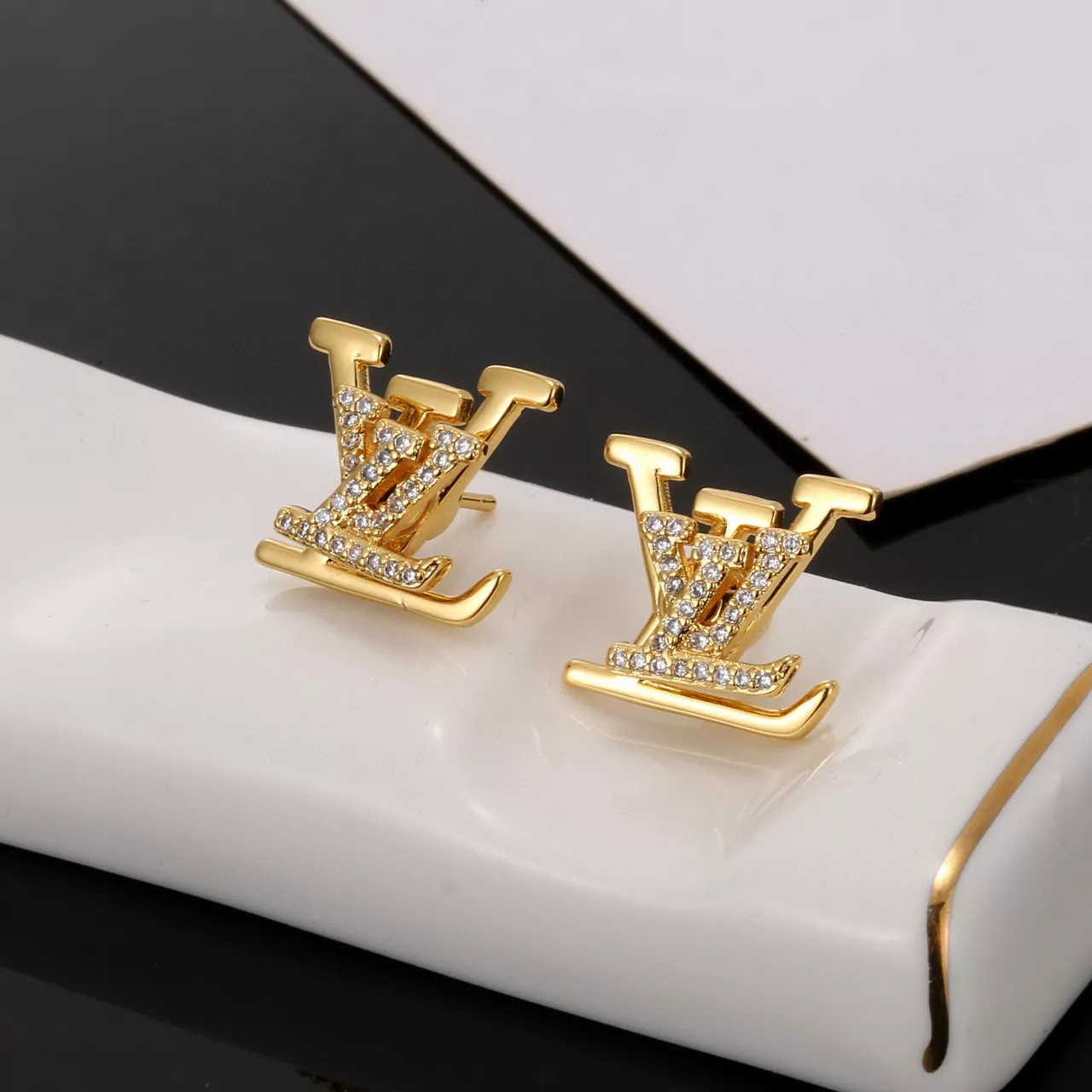 Timeless 4355 Louis Vuitton Earrings For Women
