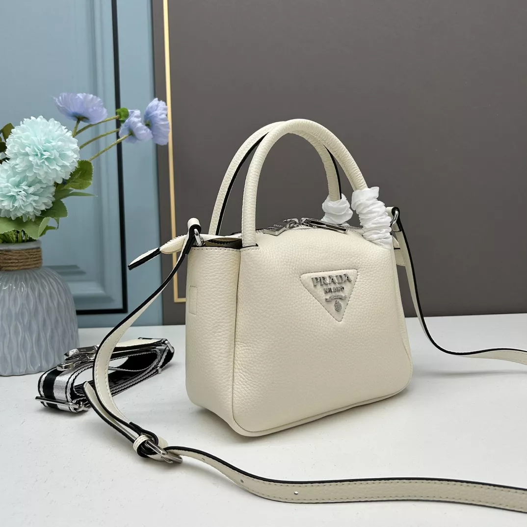Timeless 4546 Prada AAA Quality Handbags For Women