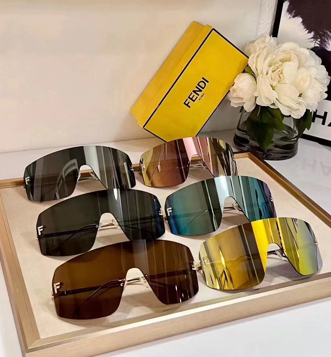 Timeless 4664 Fendi AAA Quality Sunglasses