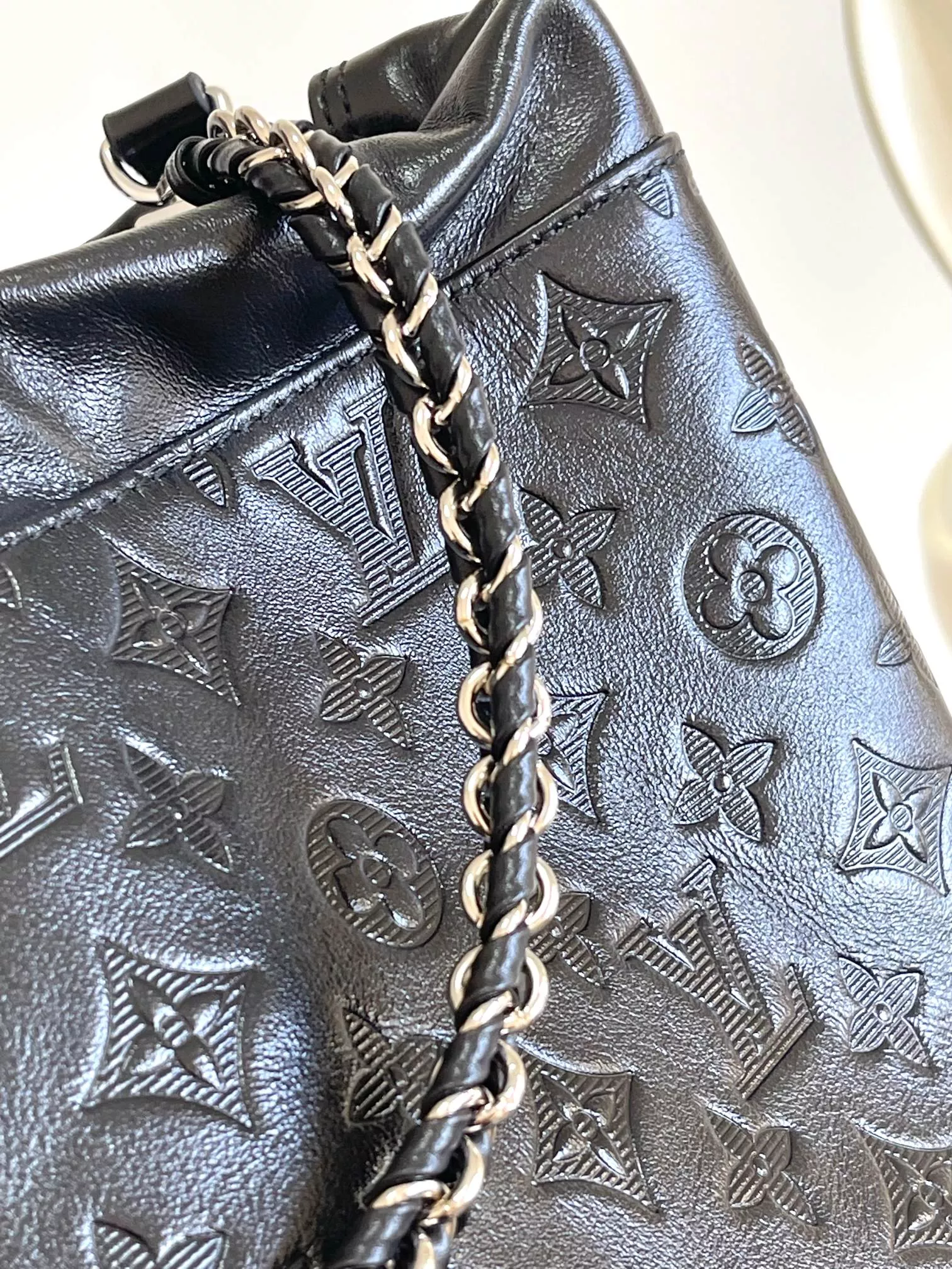 Timeless 4751 Louis Vuitton AAA Quality Shoulder Bags
