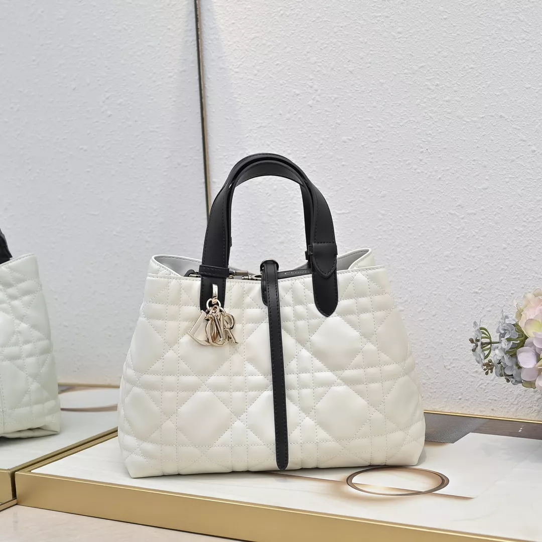 Timeless 4952 Christian Dior AAA Quality Handbags For Women