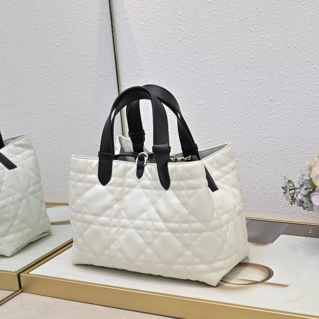 Timeless 4952 Christian Dior AAA Quality Handbags For Women