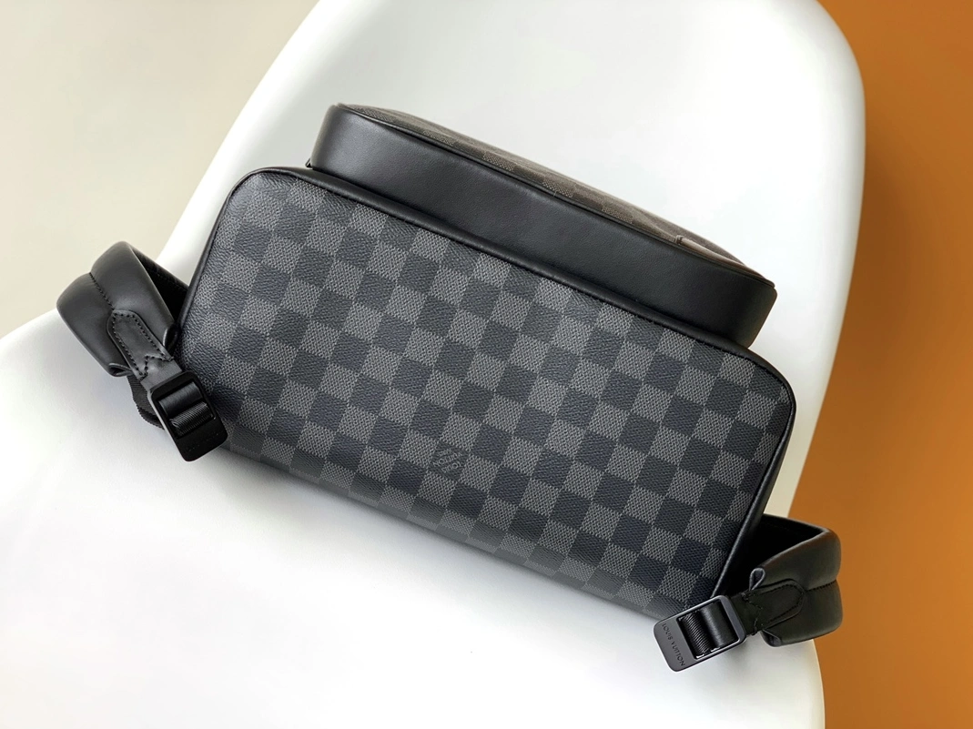 Timeless 507 Louis Vuitton LV AAA Man Backpacks