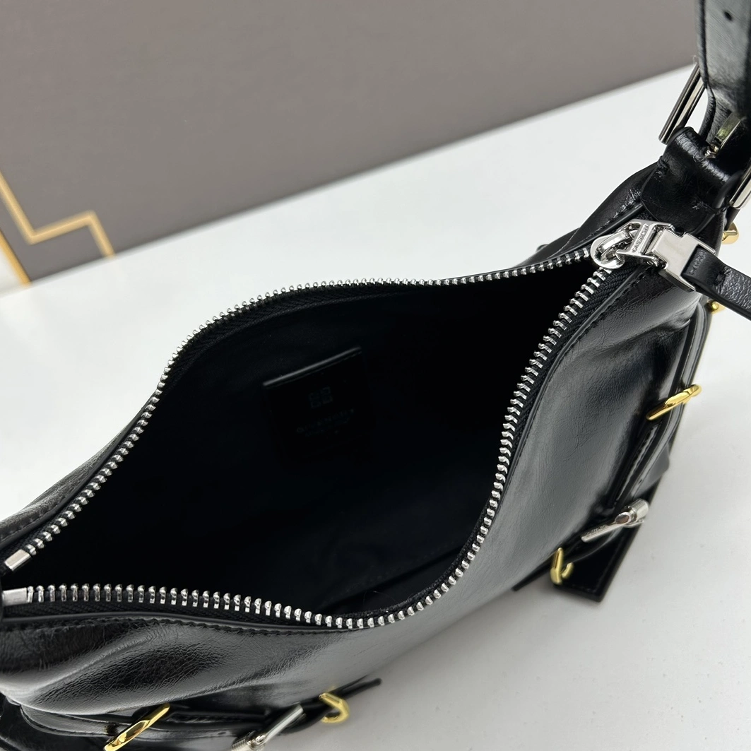 Timeless 5167 Givenchy AAA Quality Shoulder Bags For Women