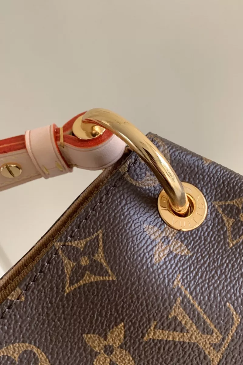 Timeless 5306 Louis Vuitton AAA Quality Handbags For Women