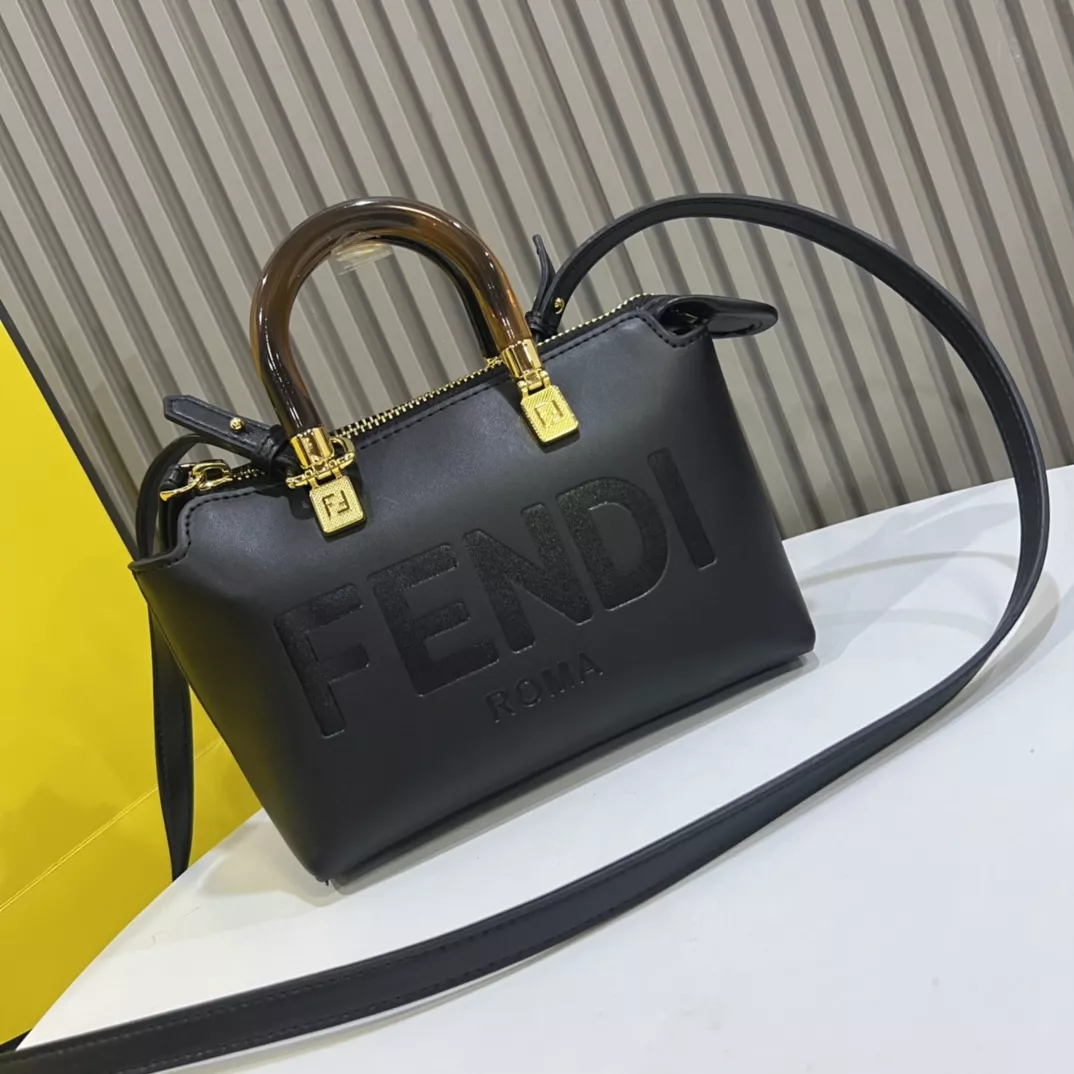Timeless 550 Fendi AAA Quality Handbags For Women
