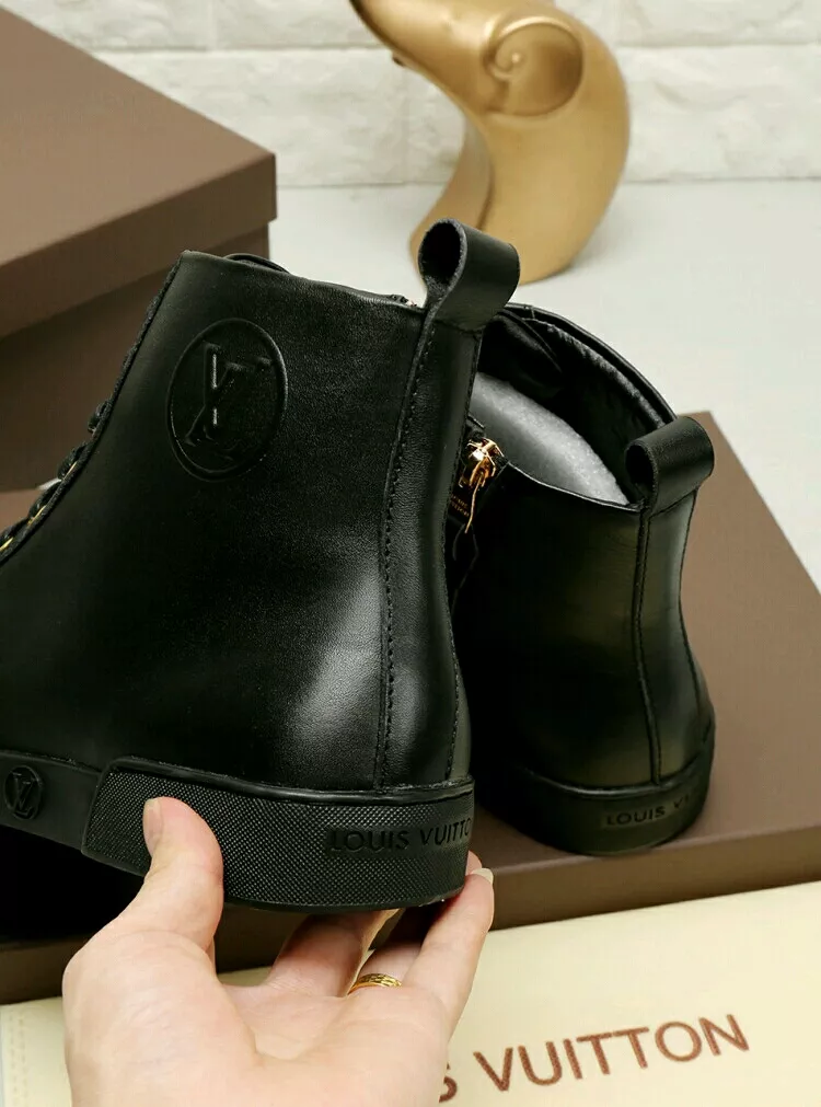 Timeless 5603 Louis Vuitton High Tops Shoes For Men