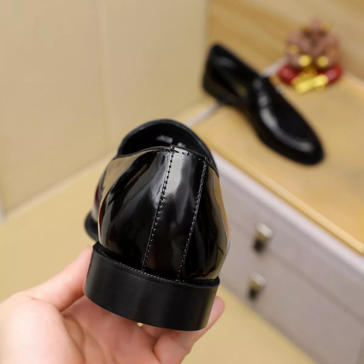 Timeless 562 Salvatore Ferragamo Leather Shoes For Men