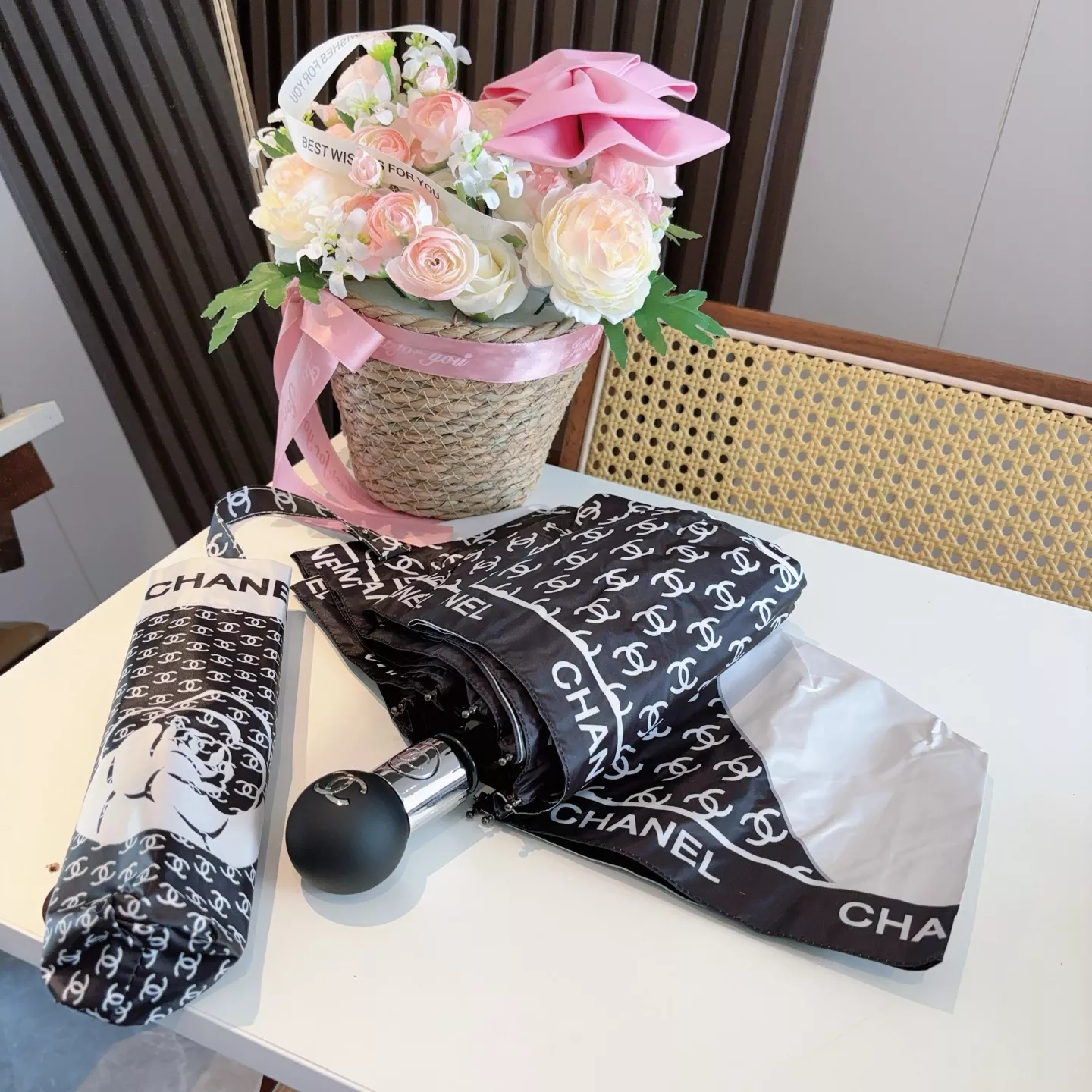 Timeless 5720 Chanel Umbrellas