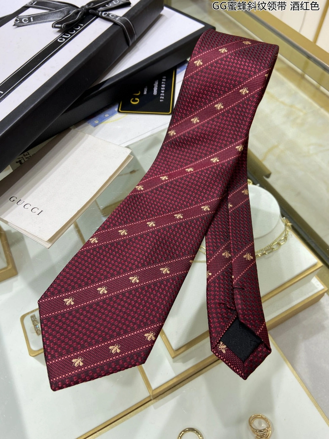 Timeless 6119 Gucci Necktie For Men