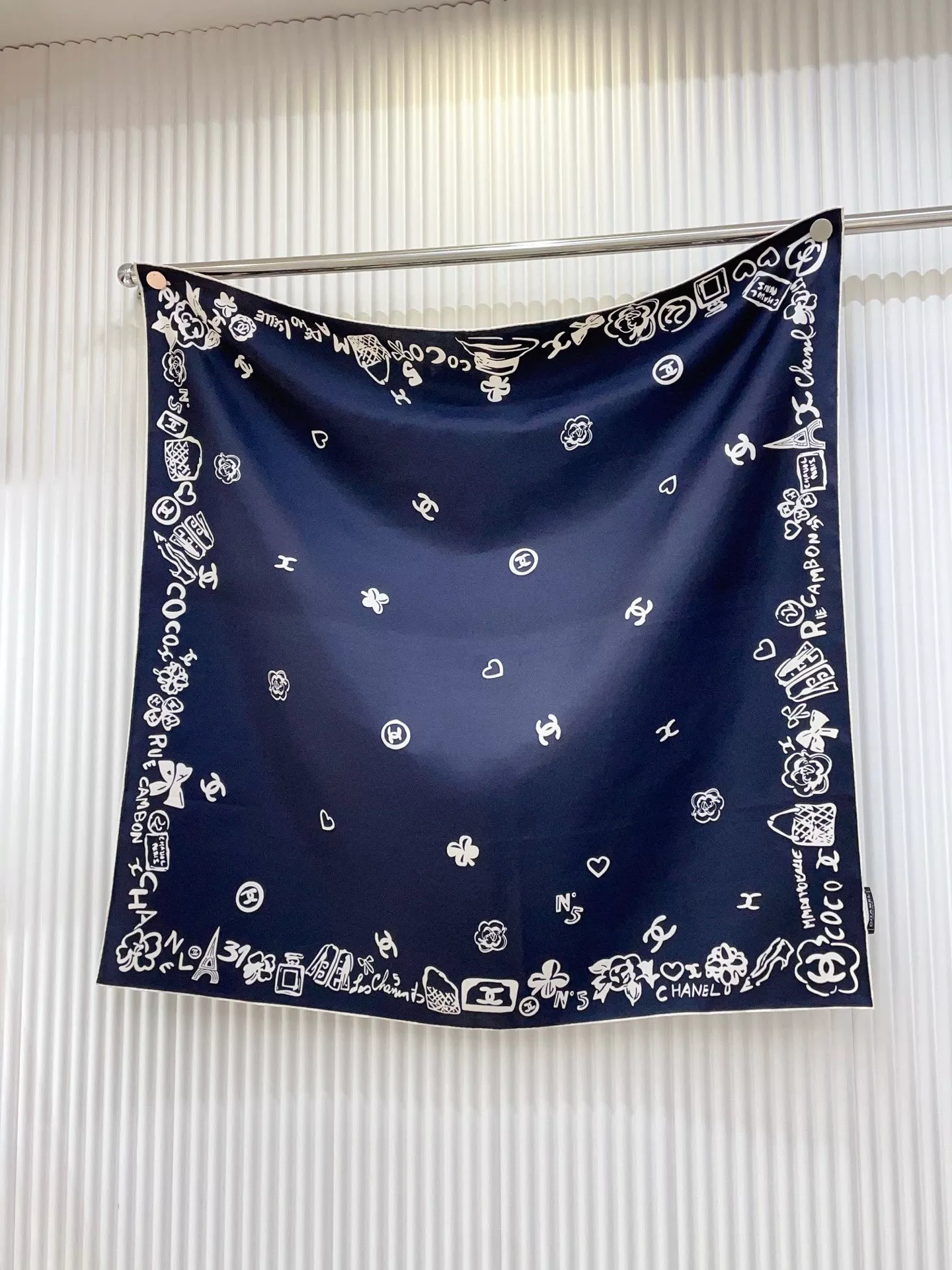 Timeless 6195 Chanel Silk Squares