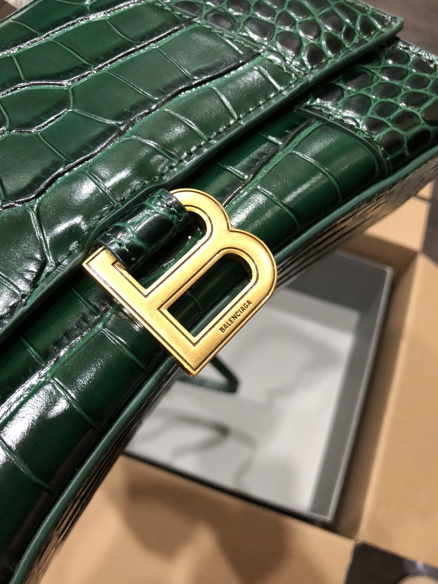 Timeless 6258 Balenciaga AAA Quality Handbags For Women