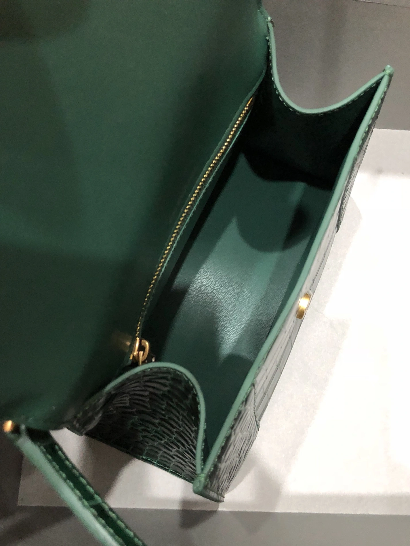 Timeless 6258 Balenciaga AAA Quality Handbags For Women