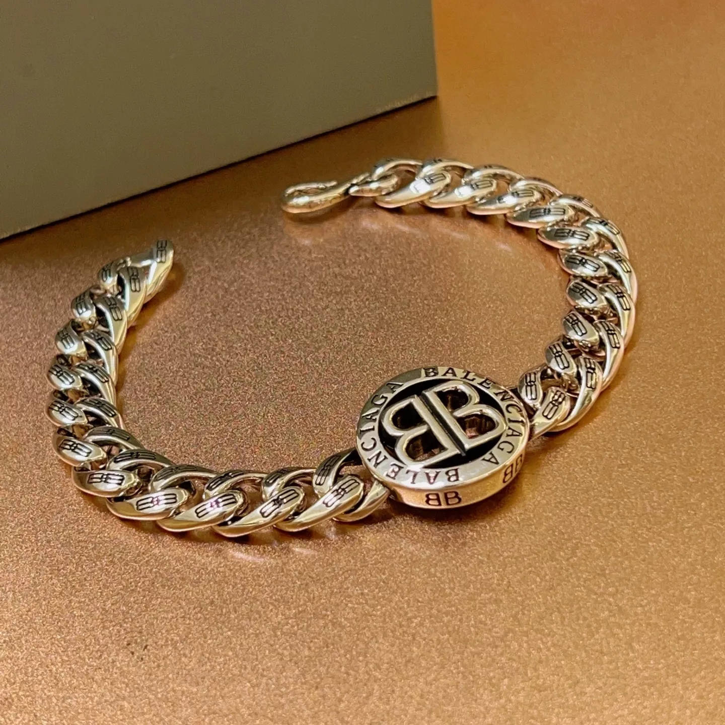 Timeless 6385 Balenciaga Bracelets