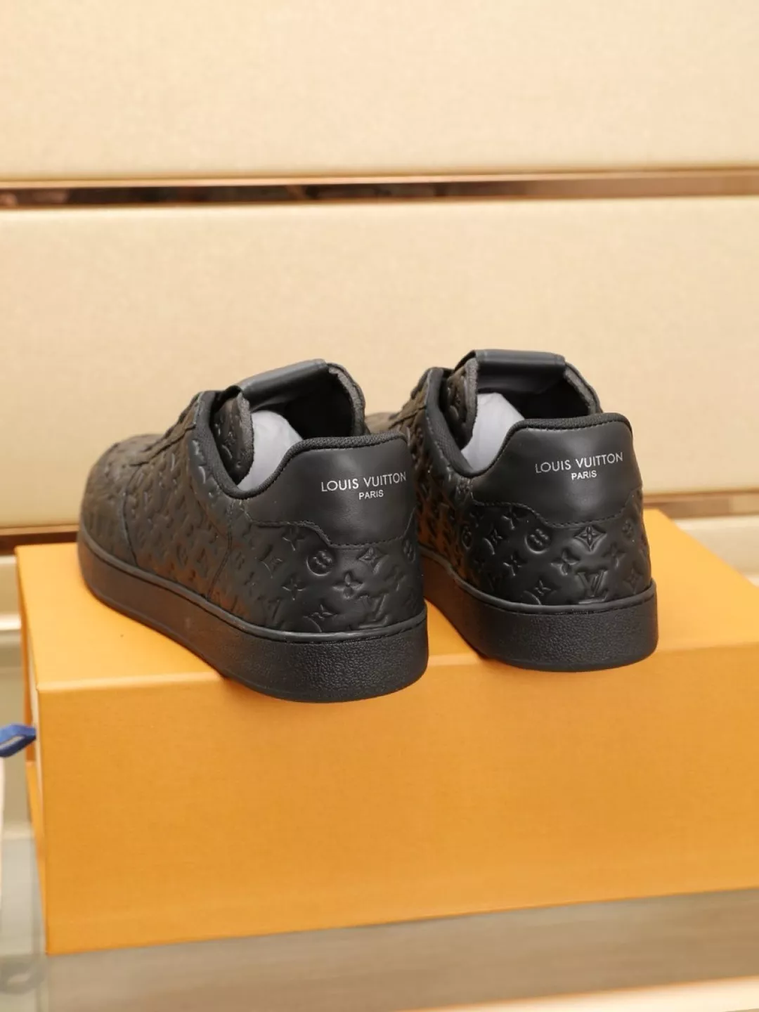 Timeless 6407 Louis Vuitton Casual Shoes For Men