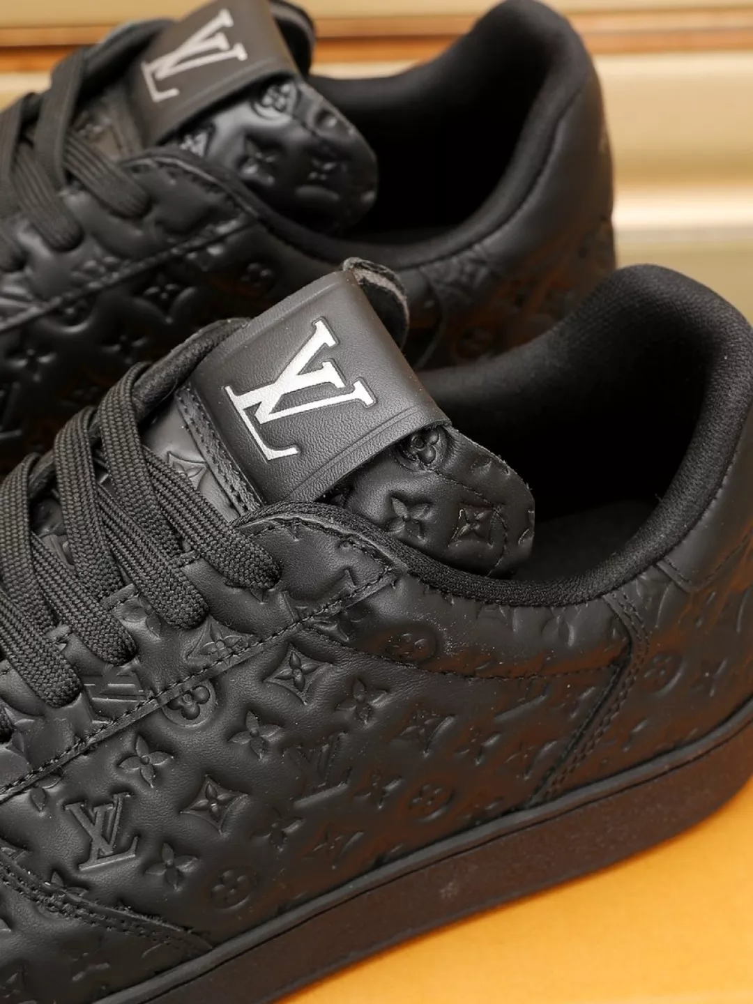 Timeless 6407 Louis Vuitton Casual Shoes For Men
