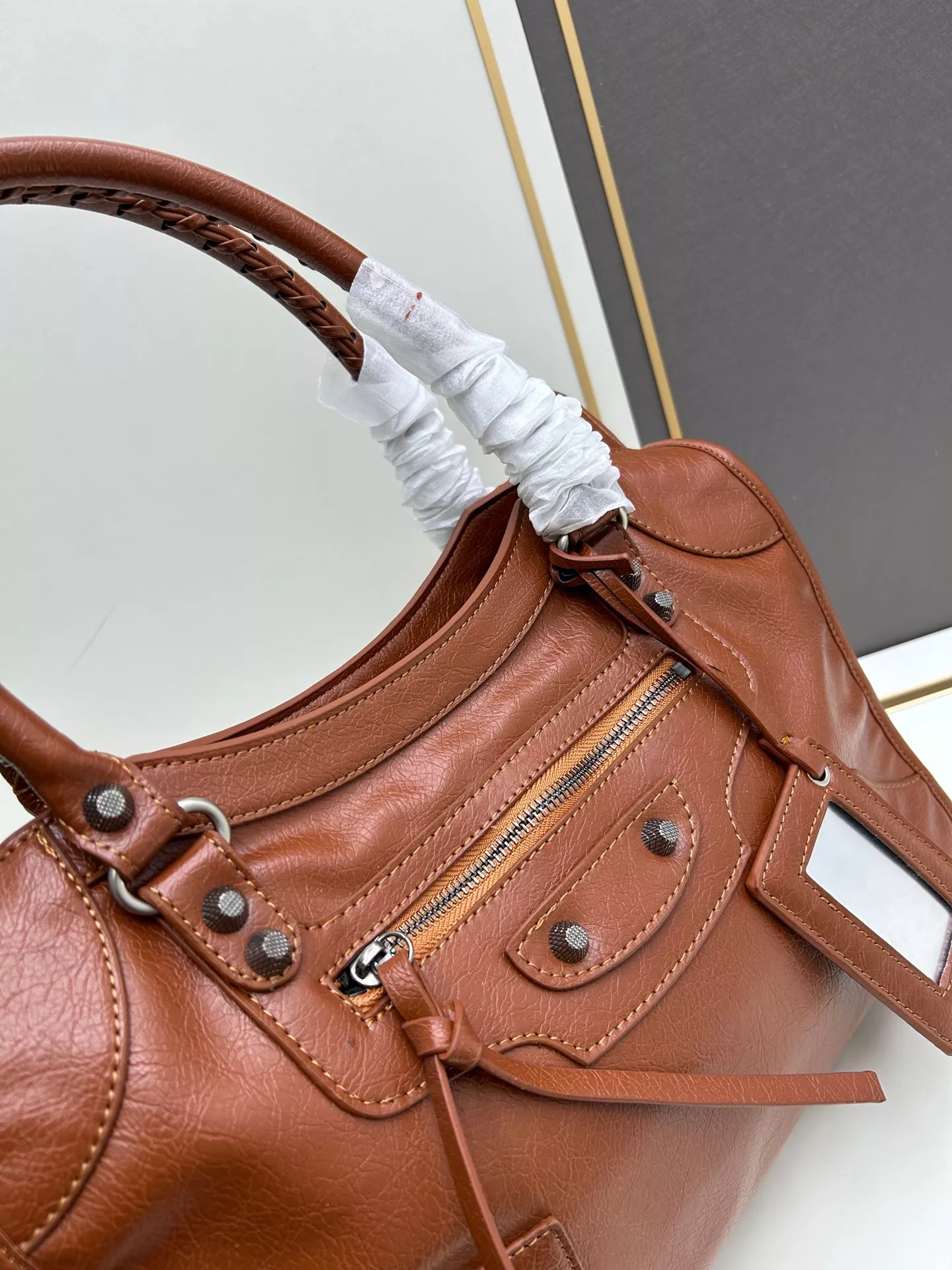 Timeless 6669 Balenciaga AAA Quality Handbags For Women
