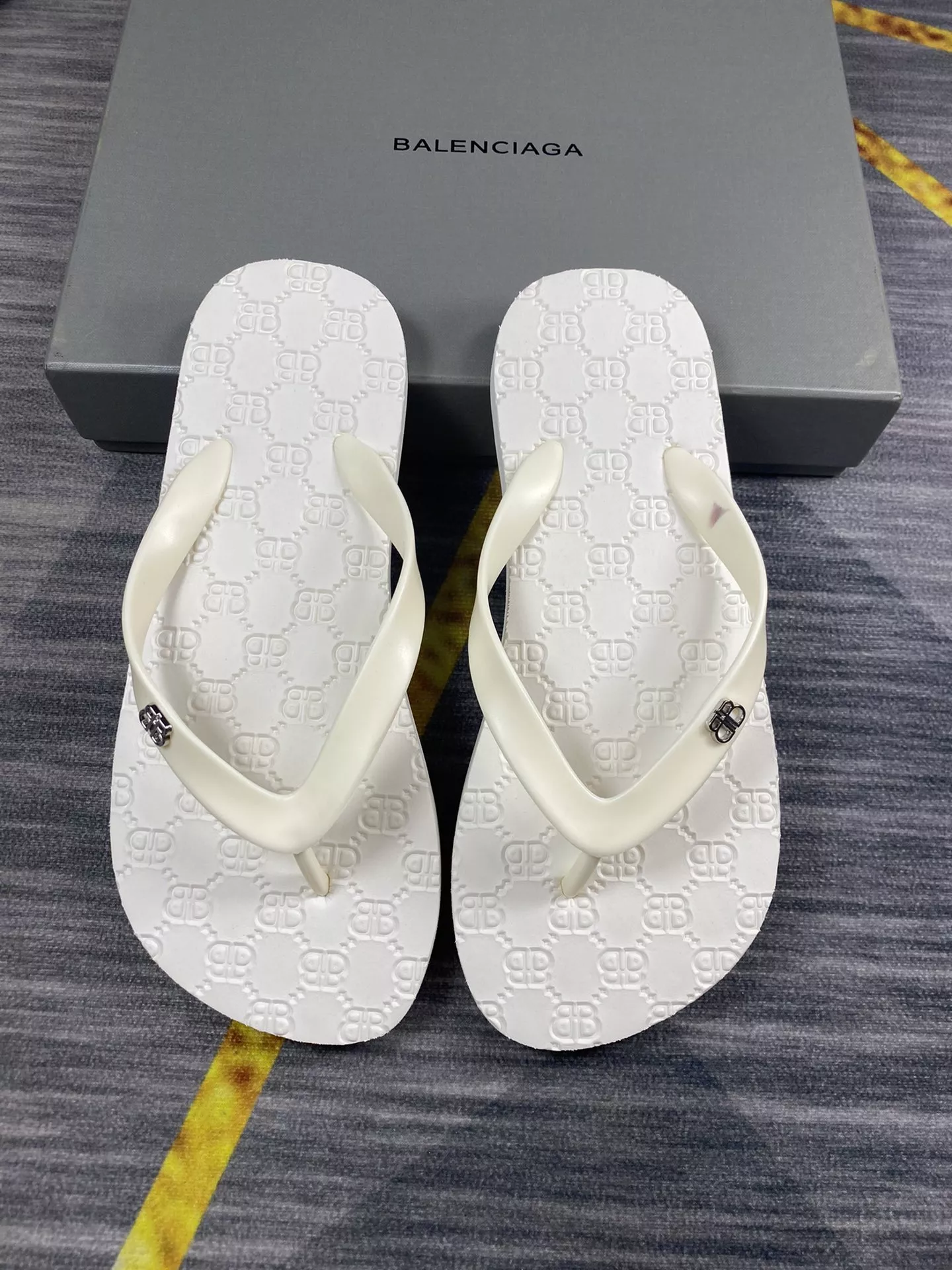 Timeless 7422 Balenciaga Slippers For Men