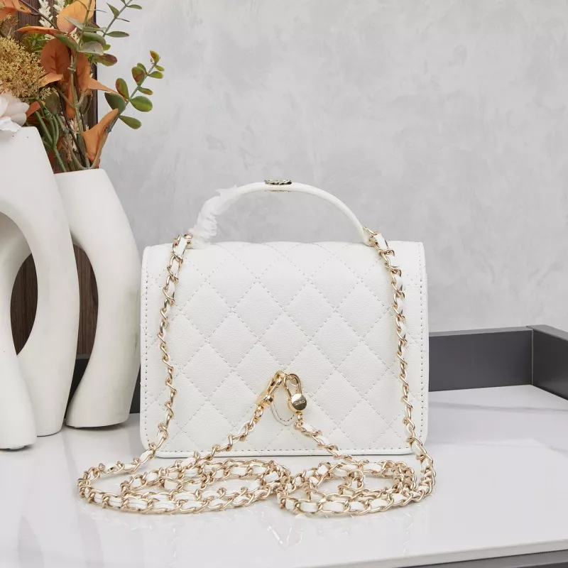 Timeless 7522 Chanel AAA Quality Messenger Bags For Women