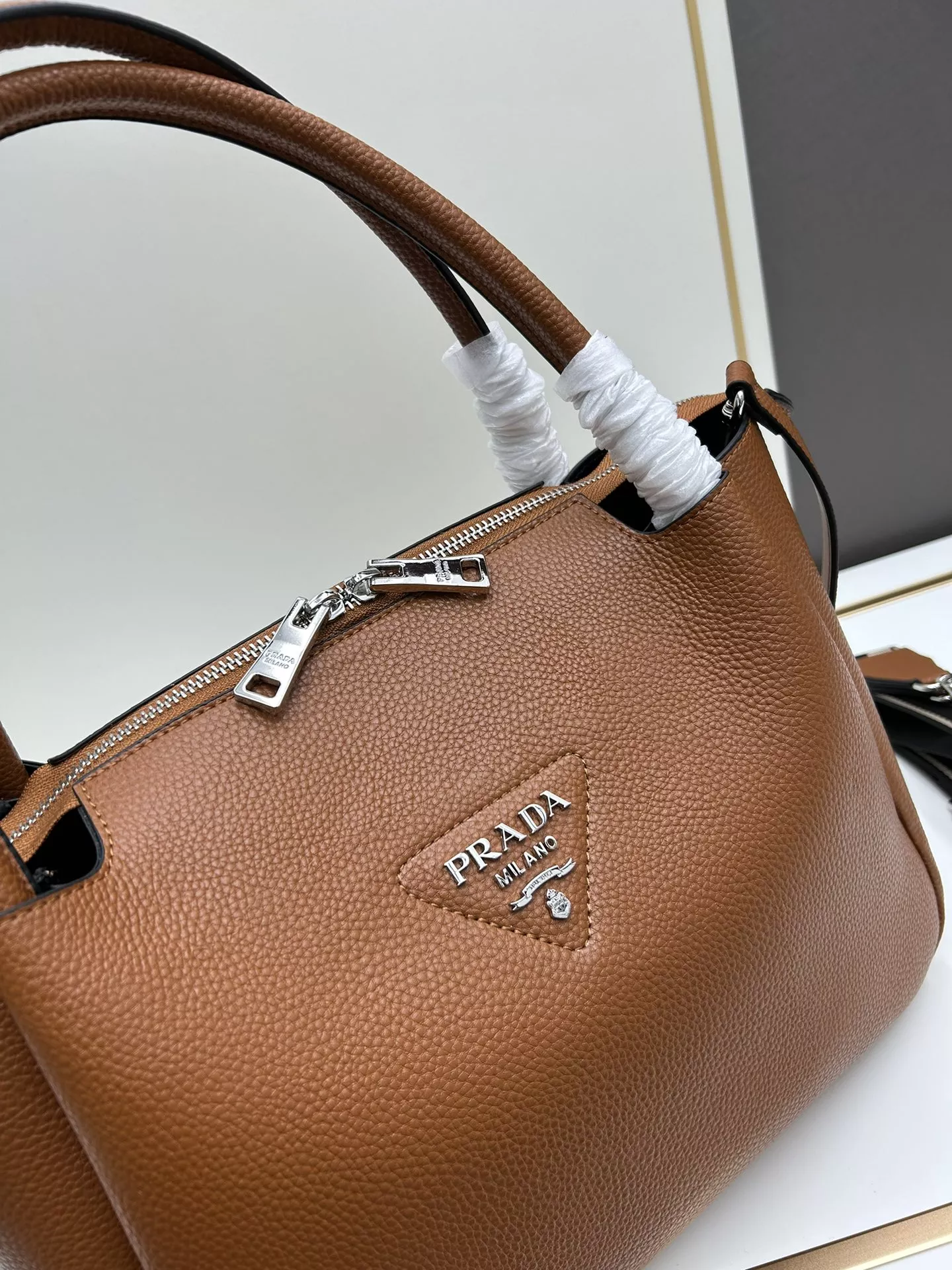 Timeless 7536 Prada AAA Quality Handbags For Women