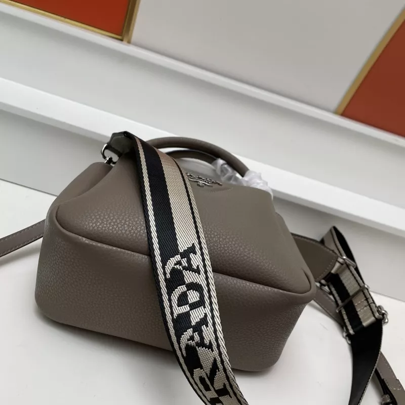 Timeless 7536 Prada AAA Quality Handbags For Women