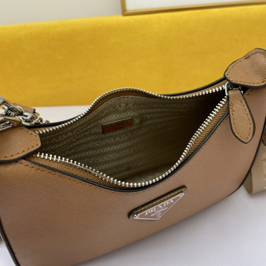 Timeless 7538 Prada AAA Quality Messenger Bags For Women