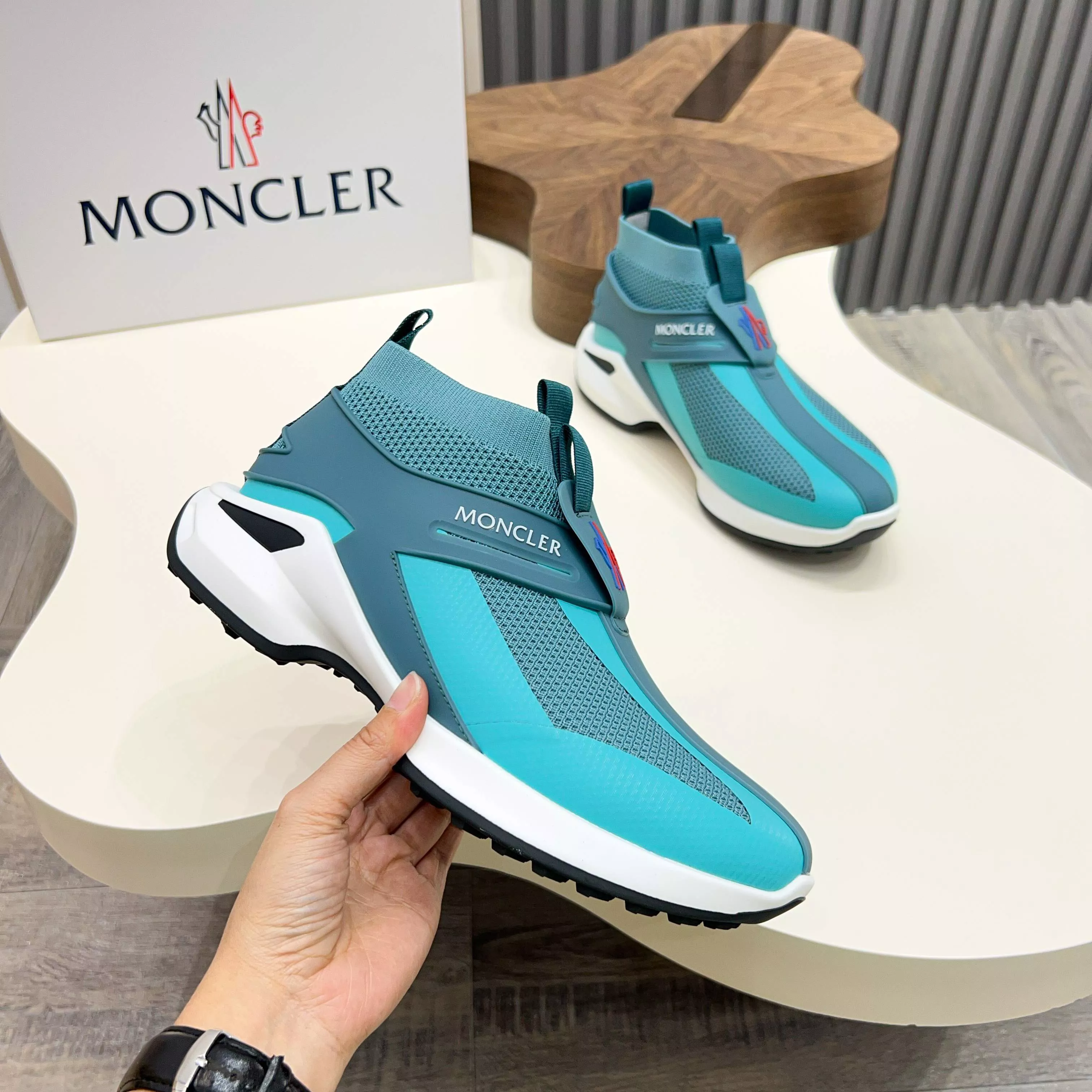 Timeless 7584 Moncler Casual Shoes For Men