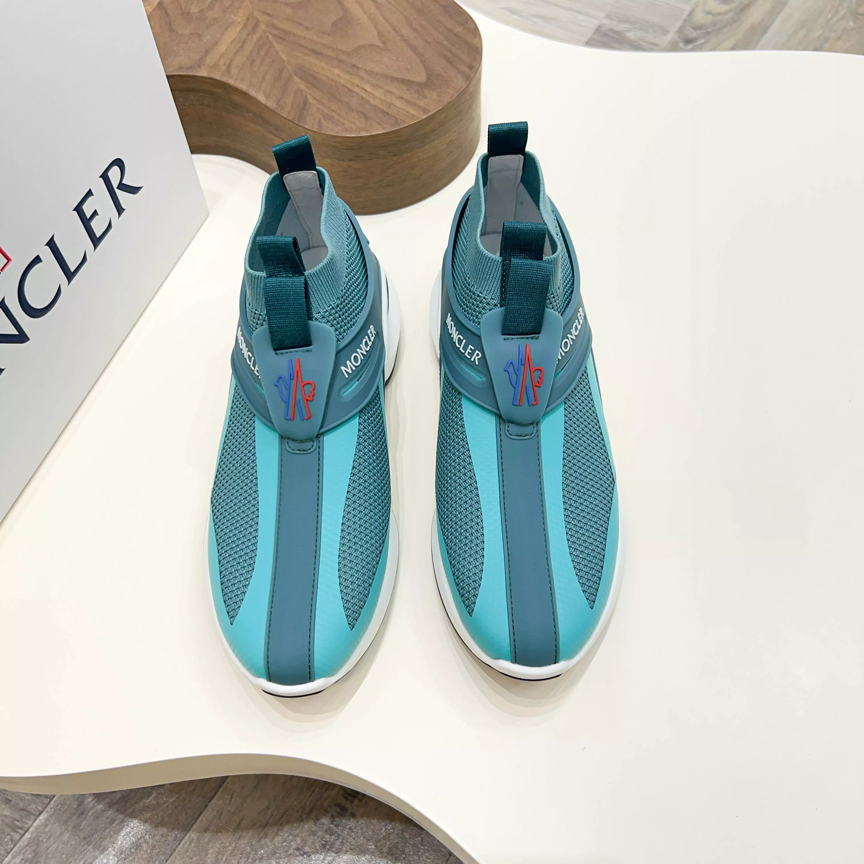 Timeless 7584 Moncler Casual Shoes For Men