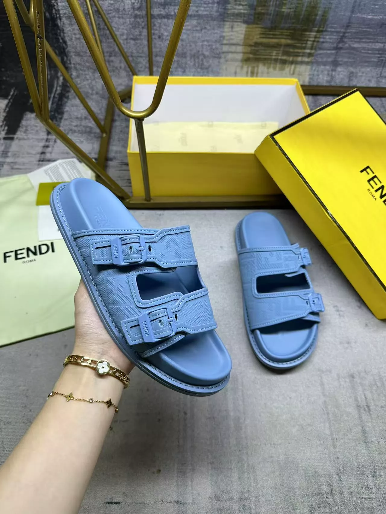 Timeless 7696 Fendi Slippers For Women