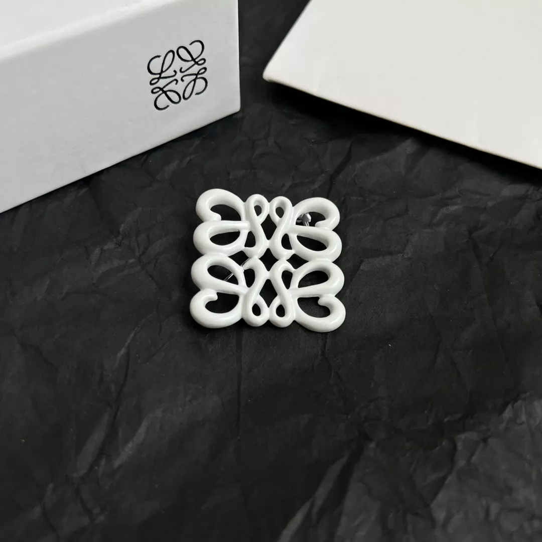 Timeless 7934 LOEWE Brooches For Women