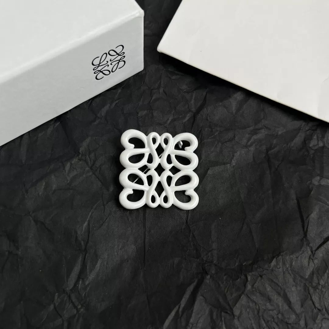Timeless 7934 LOEWE Brooches For Women