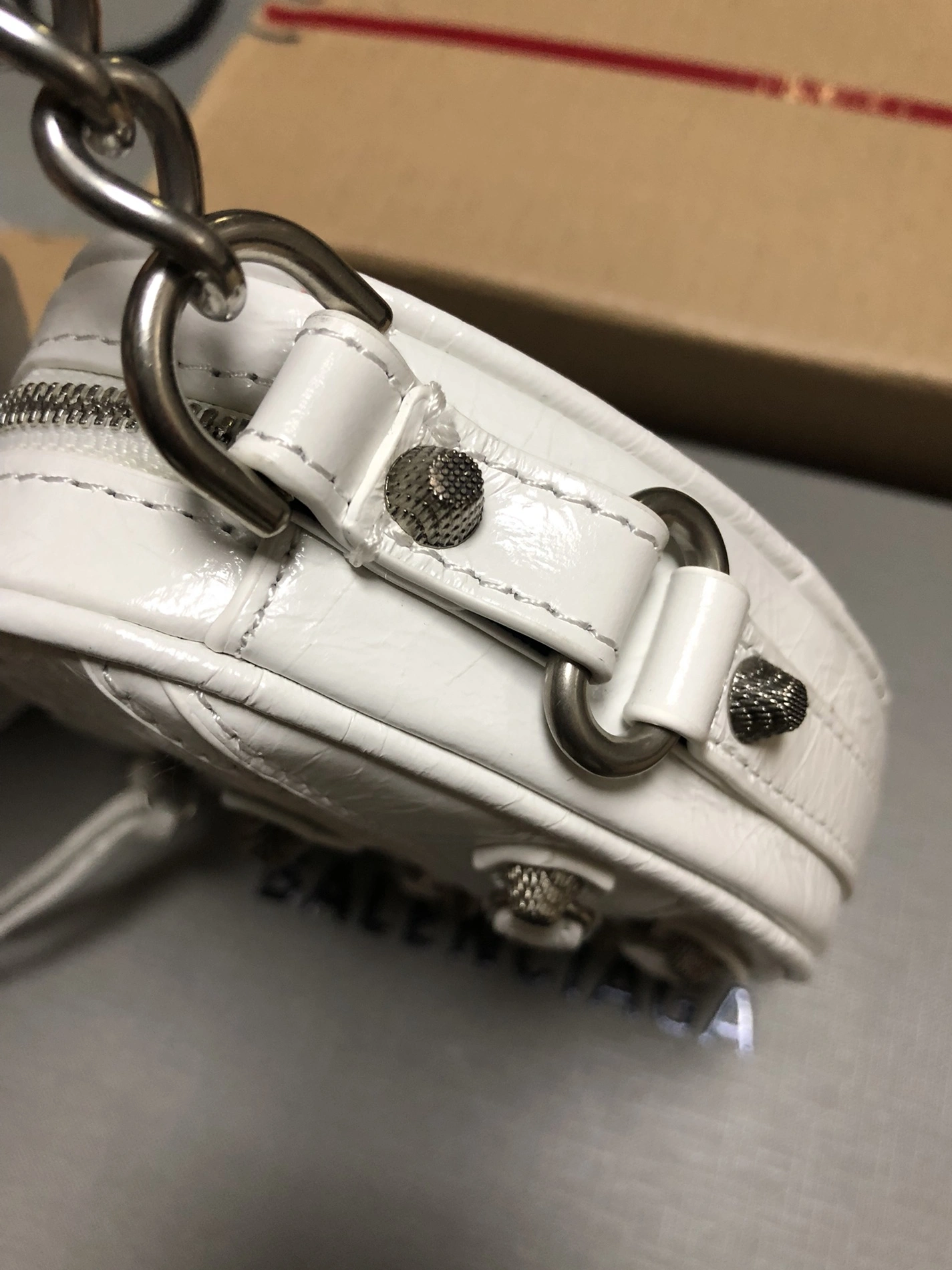 Timeless 8012 Balenciaga AAA Quality Messenger Bags For Women