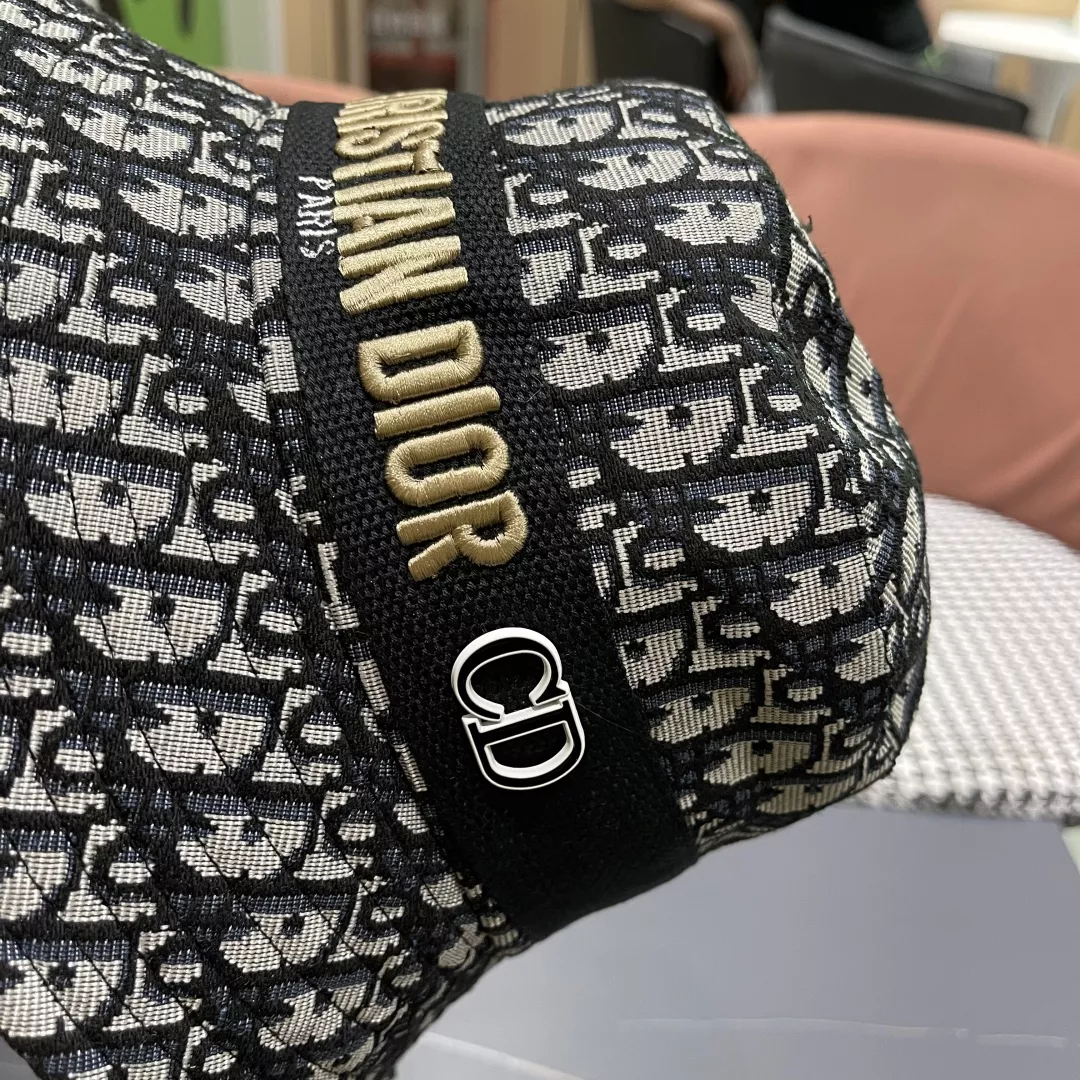 Timeless 8037 Christian Dior Caps