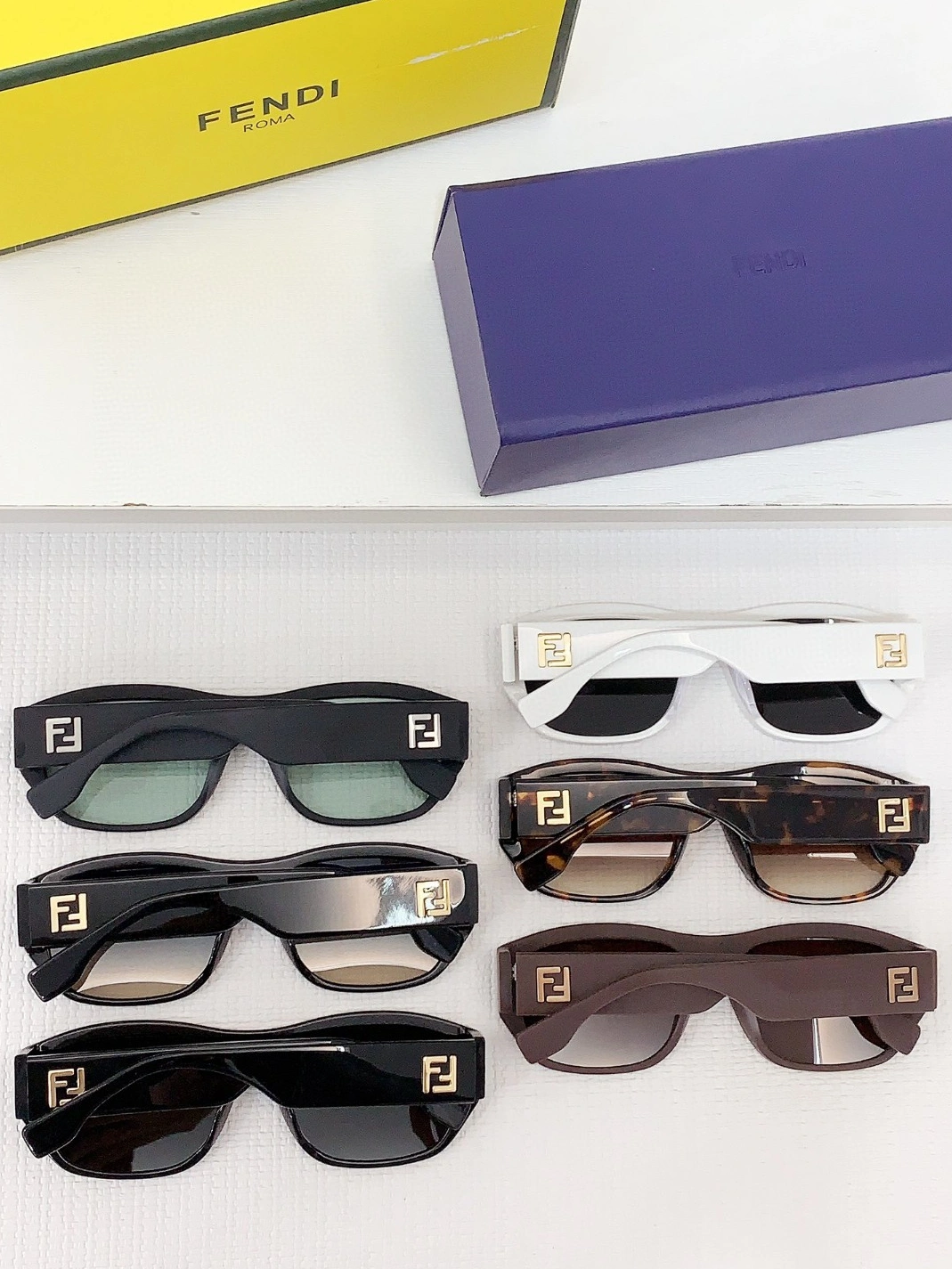 Timeless 8060 Fendi AAA Quality Sunglasses