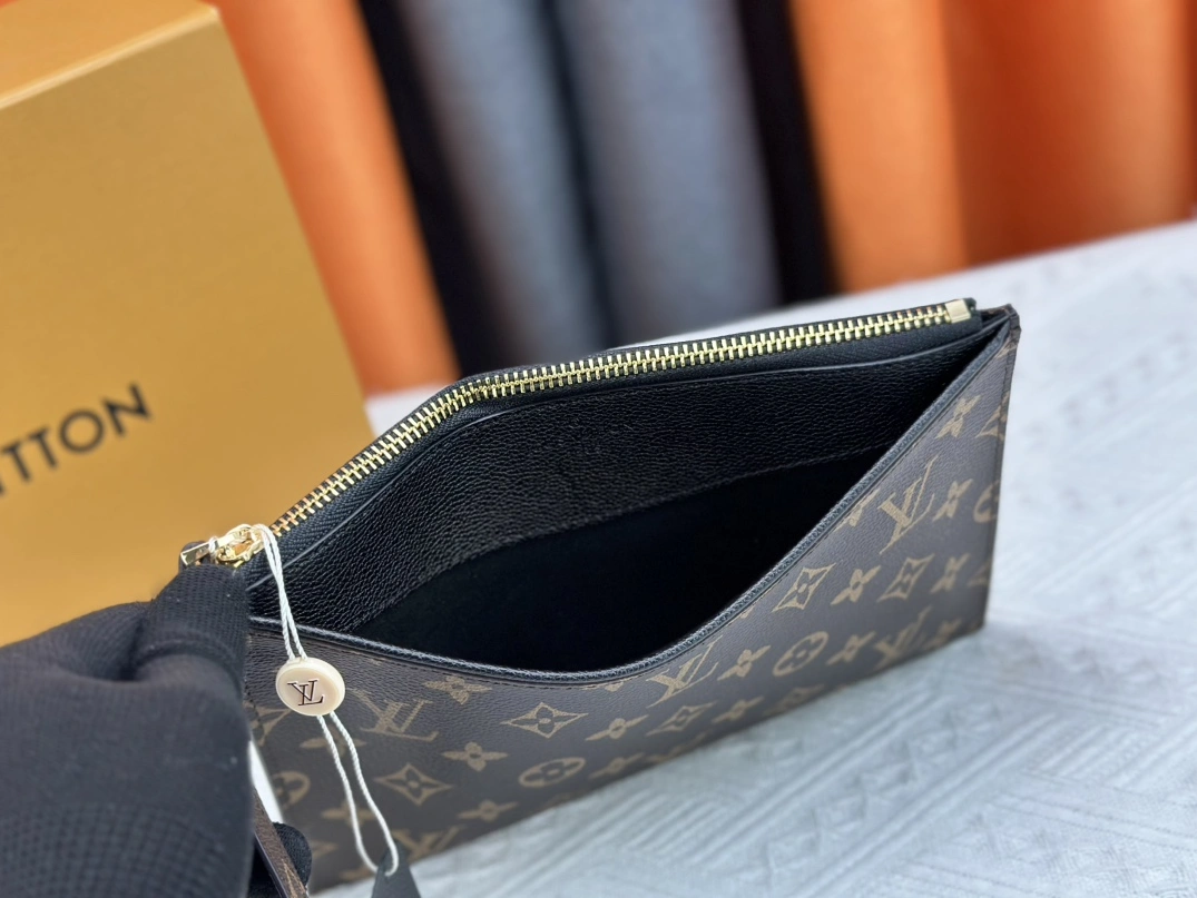 Timeless 8064 Louis Vuitton LV Wallets