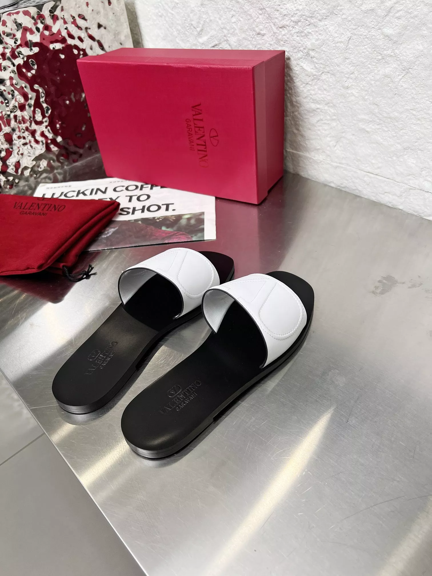 Timeless 8140 Valentino Slippers For Women