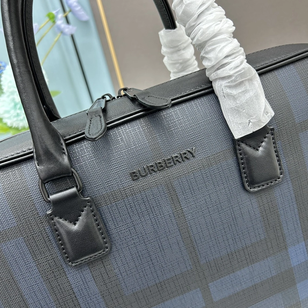 Timeless 8164 Burberry AAA Man Handbags