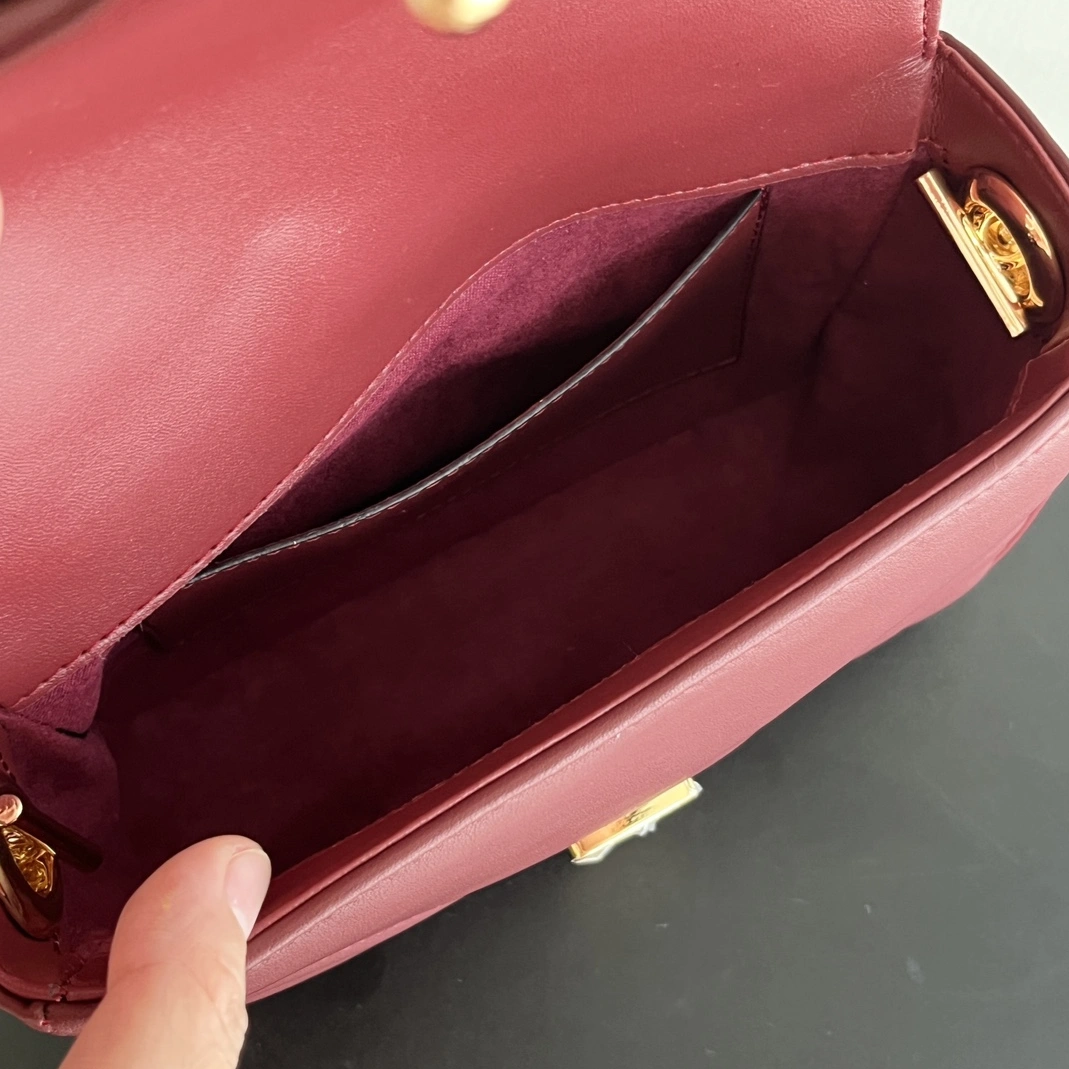 Timeless 8173 Gucci AAA Quality Messenger Bags For Women