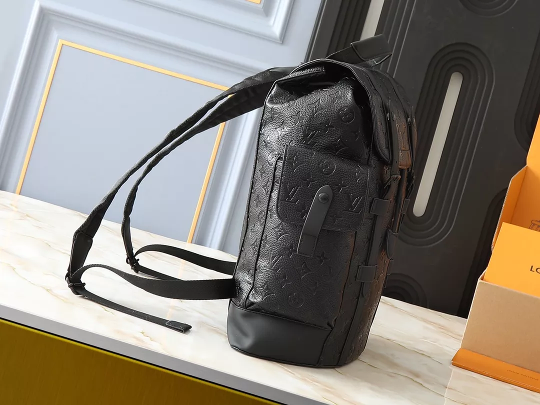 Timeless 8180 Louis Vuitton LV AAA Man Backpacks