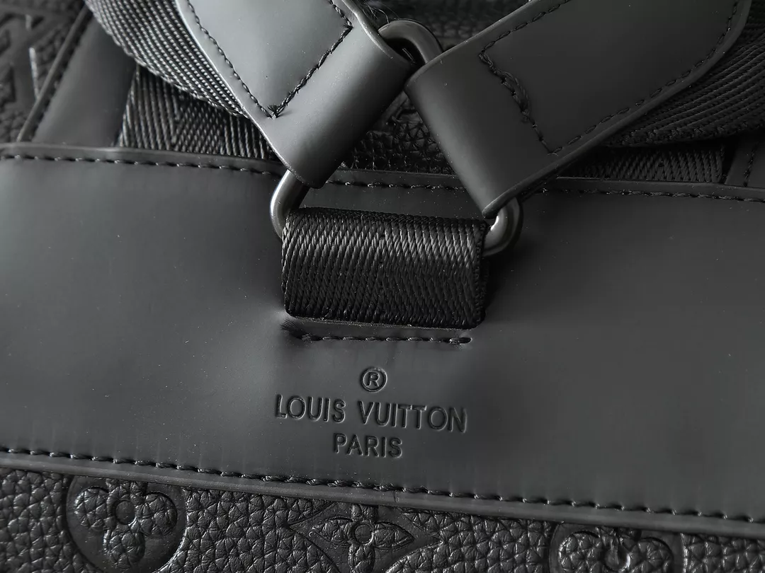 Timeless 8180 Louis Vuitton LV AAA Man Backpacks