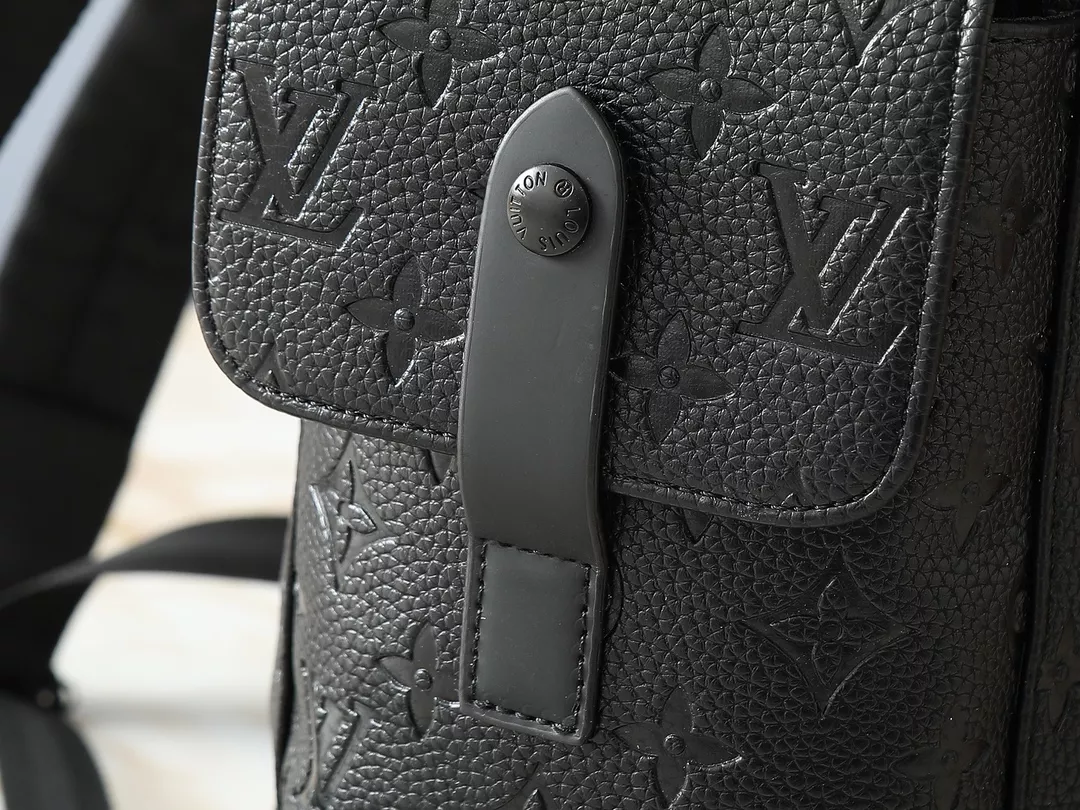 Timeless 8180 Louis Vuitton LV AAA Man Backpacks