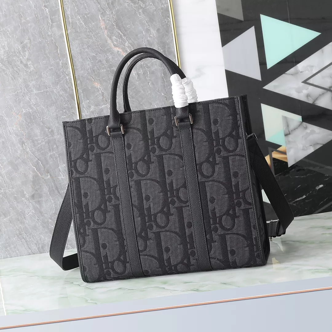Timeless 8206 Christian Dior AAA Man Handbags