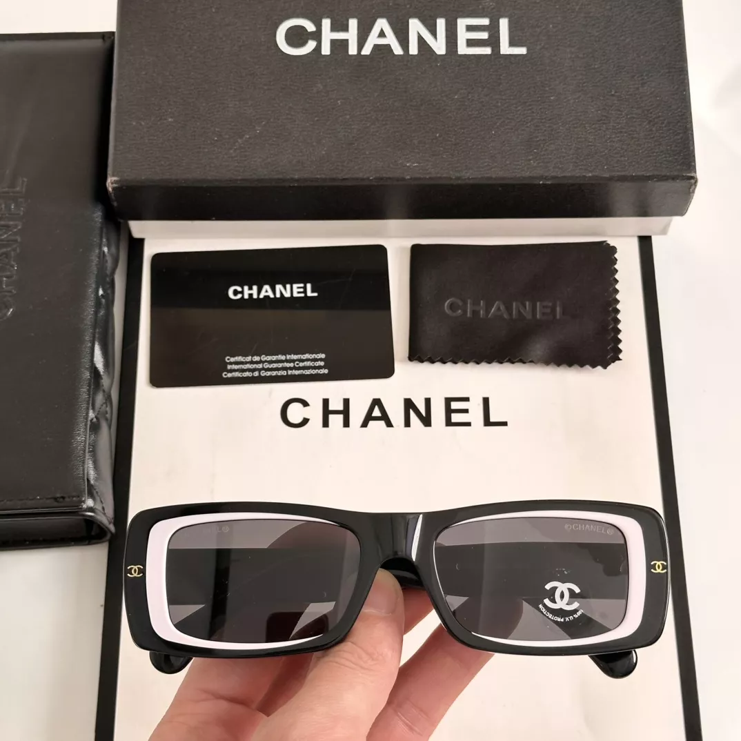 Timeless 8225 Chanel AAA Quality Sunglasses