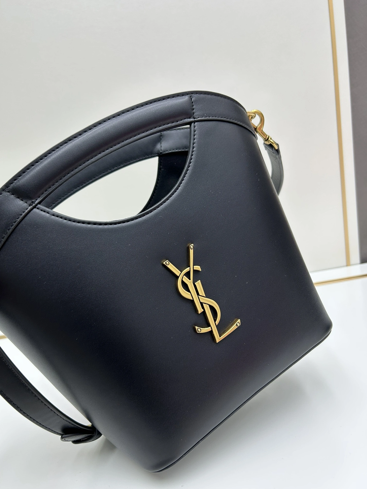 Timeless 8285 Yves Saint Laurent YSL AAA Quality Messenger Bags For Women