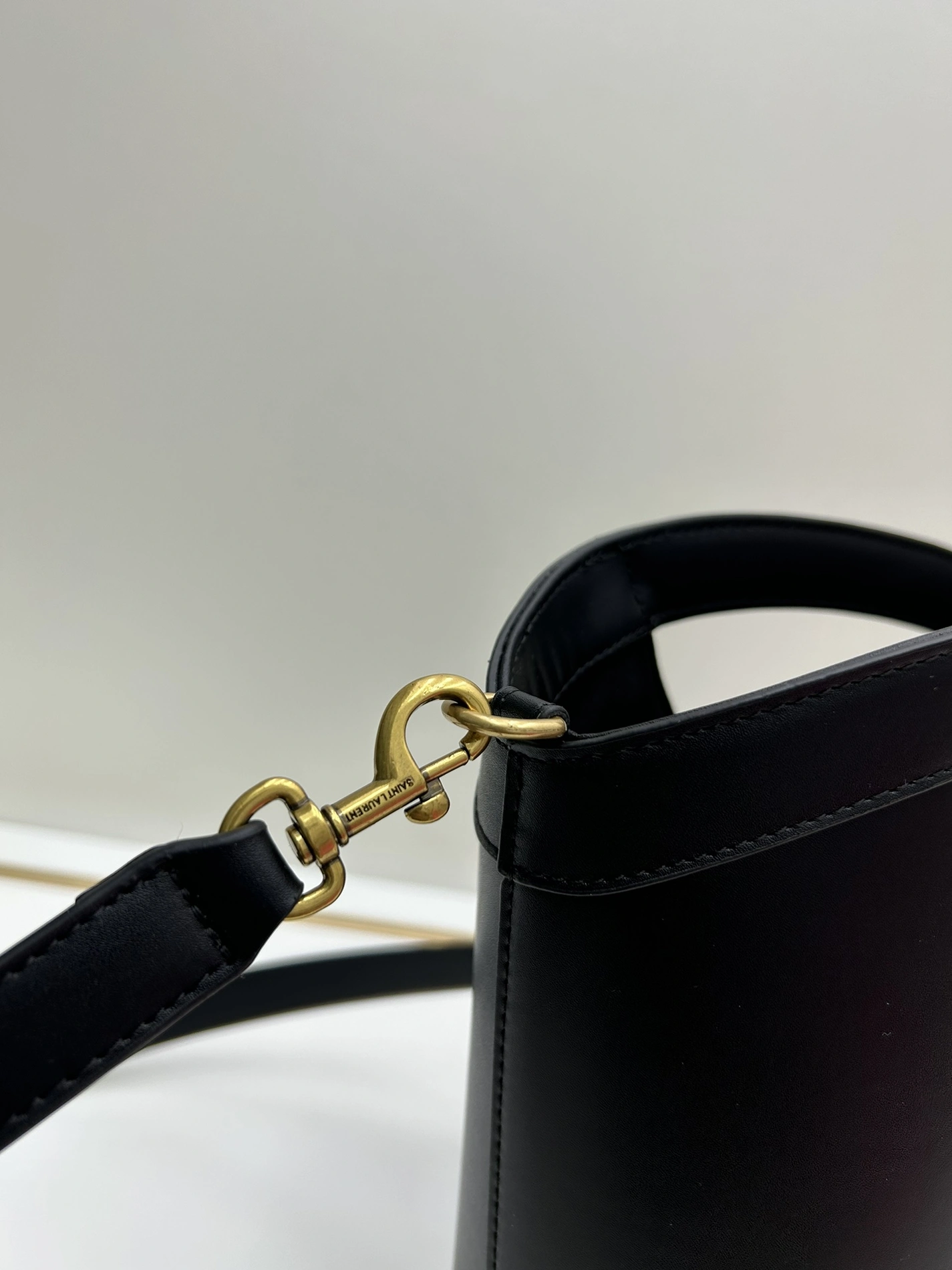 Timeless 8285 Yves Saint Laurent YSL AAA Quality Messenger Bags For Women