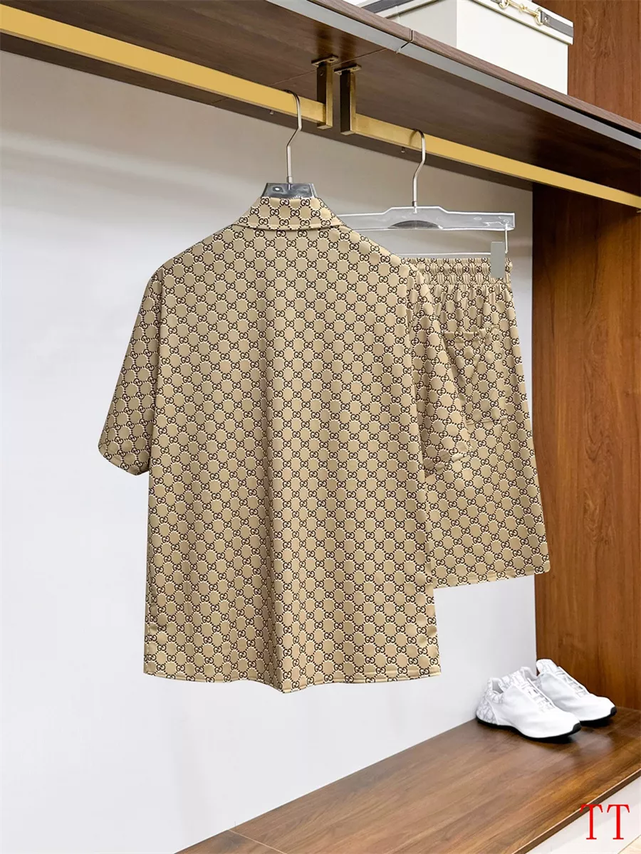 Timeless 8336 Gucci Tracksuits Short Sleeved For Men