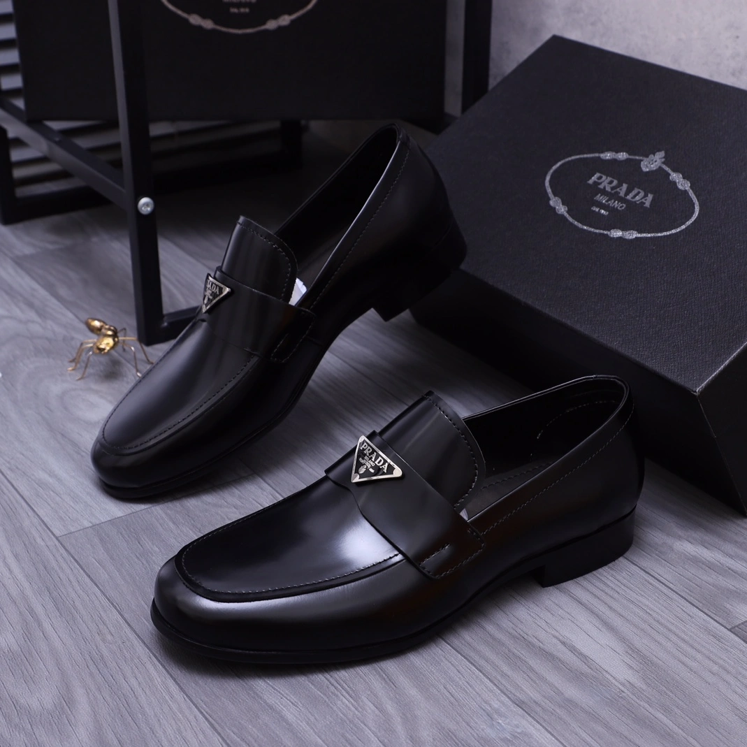 Timeless 8450 Prada Leather Shoes For Men