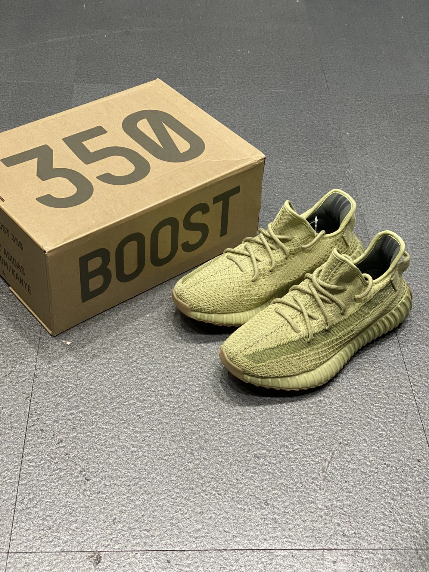 Timeless 8581 Adidas Yeezy Shoes For Women